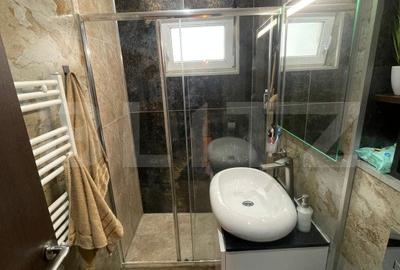 Apartament de 2 camere, etaj intermediar, 42 mp, zona Pacurari - 7