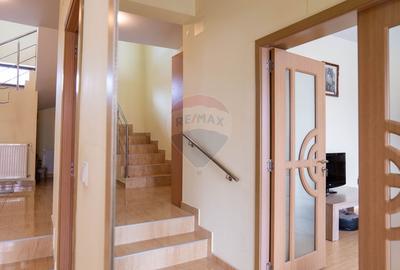 Fundeni inchiriere casă -vilă cu 5 camere - 4