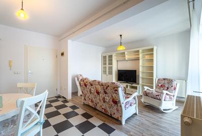 Apartament cu 3 camere decomandat, mobilat în Avantgarden