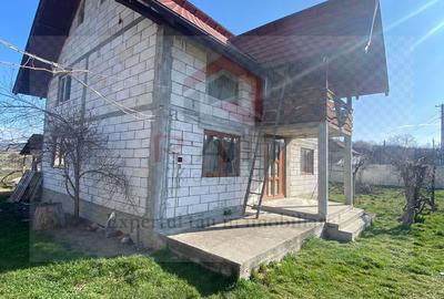 Casa de Vanzare Tigveni Arges - 32