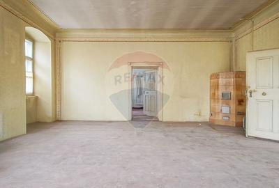 Casă singură în curte, de închiriat, Schei! - 9