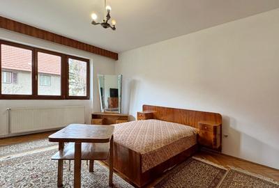 VILA  SPATIOASA IN CENTRUL VECHI - 11