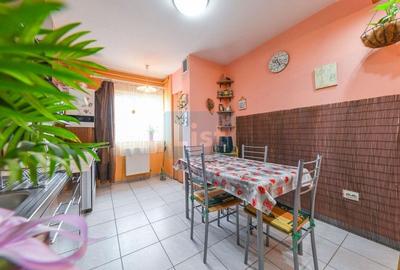 Comision 0 %  Apartament decomandat 3 camere, etajul 3/5 - 7