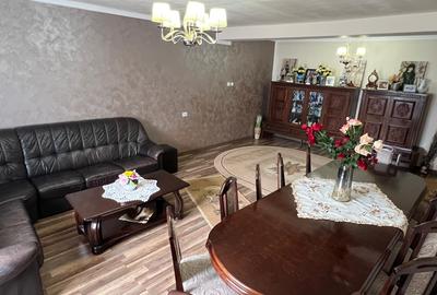 Vand casa plus afacere profitabila cu o vechime de 20 de ani in Bujac - 12