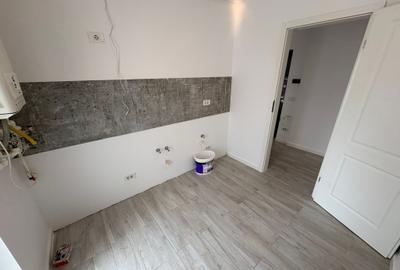 MUTARE RAPIDA!! Apartament 2 camere decomandat, Metrou 1 Decembrie - 14