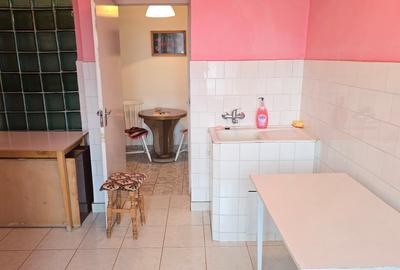 Vand apartament 2 camere decomandat in Deva, etaj 2, zona  Avram Iancu - 6