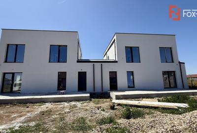 Duplex cu 5 camere, teren de 365 mp - Sanandrei - 1