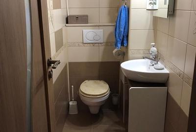 INCHIRIERE 3 CAMERE DECOMANDATE etaj 1 - FALEZA NORD - 14