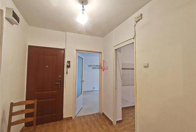 10 min metrou OBOR, decomandat et.4/8 bloc reabilitat- Tei Cristea Mateescu - 2