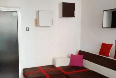 Garsonieră     zona Far mobilată utilată 23 mp - 1