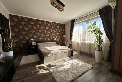 Casa individuală, 9 camere, 1600 mp teren, 300 mp utili - Sanandrei - 2