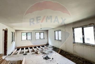 Casă / Vilă 7 camere sat Mădei comuna Borca Jud Neamț - 11