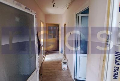 VANZARE CASA 5 CAMERE | TEREN 660 MP | ROSIORI DE VEDE - 12