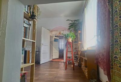 Casa cu gradina superba - o oaza verde in Sibiu - 4