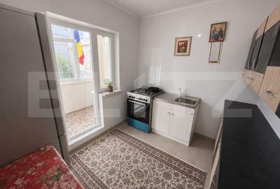 Apartament de 3 camere, 71 mp, zona Nicolina 1 - 7