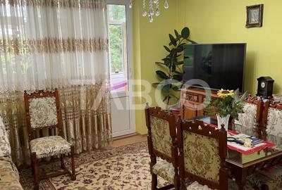 Apartament cu 3 camere decomandat, mobilat în Gheorgheni