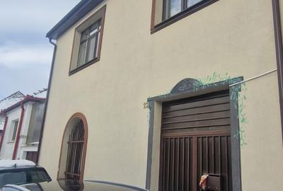 De inchiriat Garsoniera decomandata la casa zona Colinei - 5