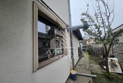 Casa individuala de vanzare si restaurant cu predare la cheie, Sag, COMISION 0 - 34