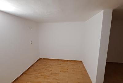 SPATIU COMERCIAL STRADAL- COMISION ZERO - 27