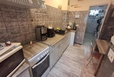 Apartament 3 camere decomandat 2 balcoane zona Calea Poplacii - 13