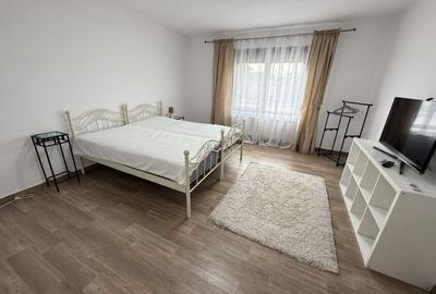 Giroc Central | Casă renovată complet | 4 camere | 2 bai - 25