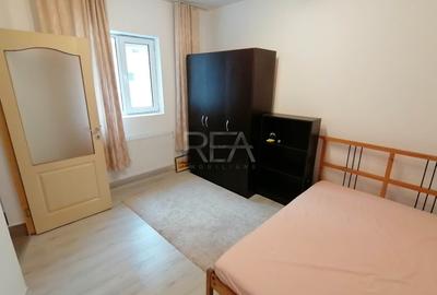 Apartament cu 8 camere decomandat, mobilat în Moșilor
