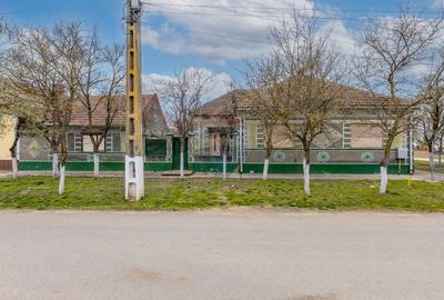 Casă 4 camere + anexe, teren 760 mp – Pilu, jud. Arad - 1