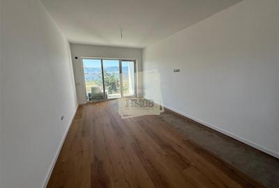 Apartament cu 2 camere decomandat în Cristian