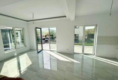 COMISION ZERO Complex 10 case P+E Duplex Bucium la 1,3km de Hanul Trei Sarmale - 2