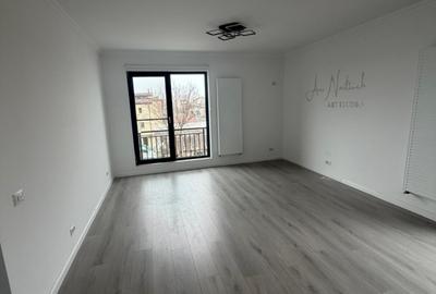 Apartament cu 2 camere decomandat în Colentina