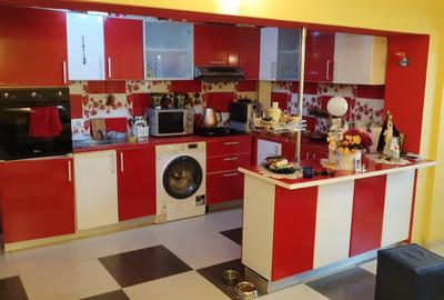Vand sau schimb cu o casa Ap. 4 camere etajul 2/4 zona Quatro (Brailei) - 2