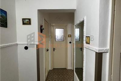 Apartament 2 camere cf 1 decomandat zona Micro 5 - 9