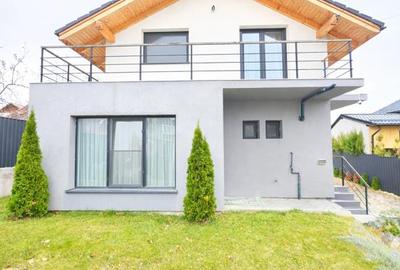 Casă individuală cu 4 camere în Turcheș
