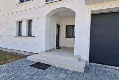 Duplex spatios cu garaj si pereti dublii - 1