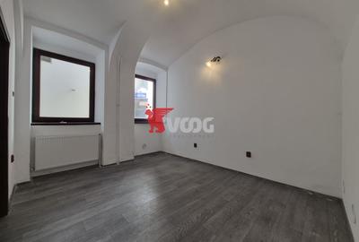 Birou, de 28 mp, în Ultracentral