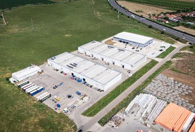 Parc industrial cu platformă betonată lângă A1 - 15
