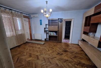 Apartament cu 2 camere semidecomandat în Mazepa 1