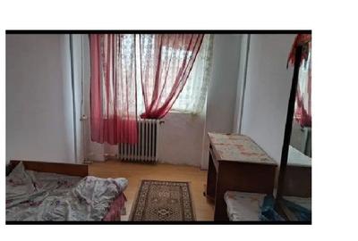 De vanzare Apartament 3 camere  Drumul Taberei - 1