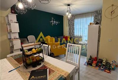Apartament cu 3 camere decomandat în Central