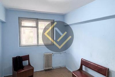 LUICA - Vanzare apartament 3 camere - bloc Anvelopat ! - 11