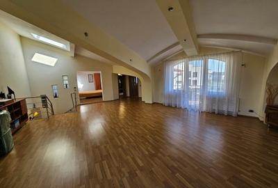 Casa cu piscina - Chiajna (6 dormitoare - 6 bai - 2 livinguri) - 6