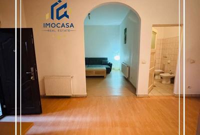 De vanzare zona central, Apartament 3 cam, priveliste panoramica Arad - 2