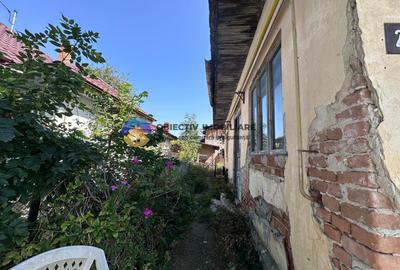 Casa de vânzare – zona 1 Mai - 3