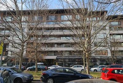 Apartament cu 5 camere semidecomandat în Primăverii