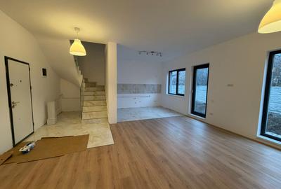 Casă cu 4 camere în Ghencea