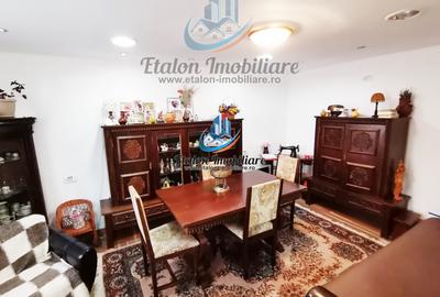 Apartament 5 camere, P+1, zona centrala Piatra Neamt - 1