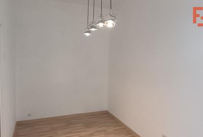 Apartament cu 2 camere la curte comuna + teren - zona Arad - 3