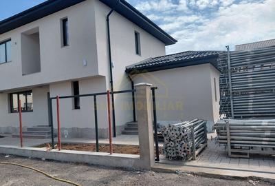 Casa individuala  P+1+Pod - 350 mp teren-STR.SCOLII - 1