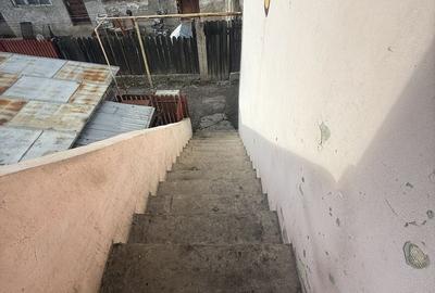 Apartament 2 cam in Vila etaj 1 + pod + curte 34 mp Campina - 11