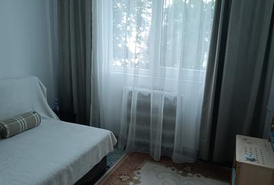 Apartament 3 camere, de vânzare, Mănăștur, strada Ciucaș, etaj 2 din 4 - 5